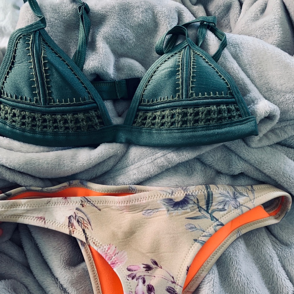 Green TRIANGL Swim